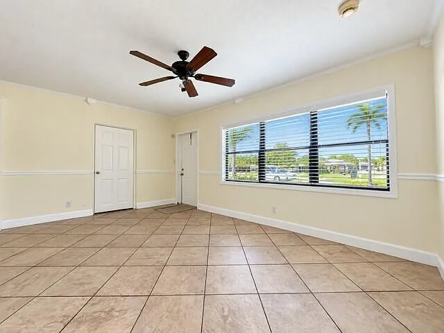 3 bed, 1.0 bath, 916 sqft, $2,650 — Photo 4