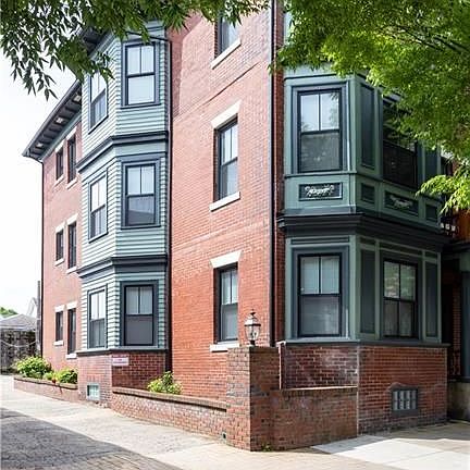 2nd image of 174 Broadway #3
