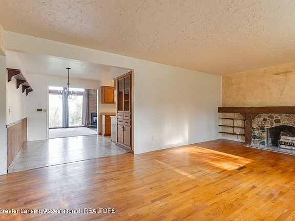 5th image of 1508 Briarwood Dr