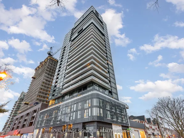 370 Martha St #304, Burlington, ON L7R 2P7