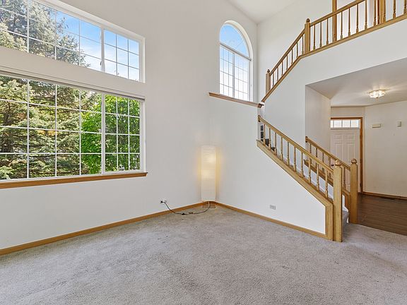 4th image of 1932 Blackberry Ln