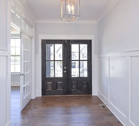 2nd image of 407 Barony Ct