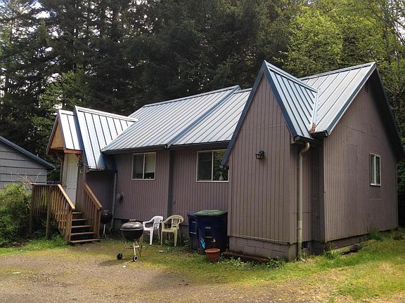5th image of 3592 Salmon River Hwy