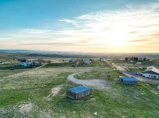 2 Cameo Rd, Douglas, WY 82633