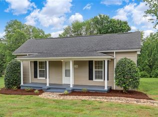 1304 Carolina Ave, Eden, NC 27288