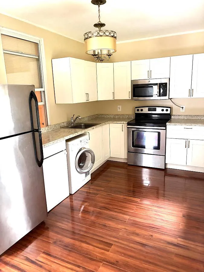 1 bed, 900 sqft, $1,500 — Photo 1