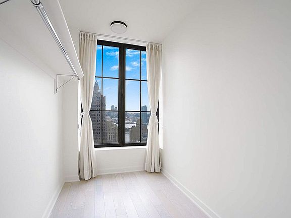 5th image of 959 1st Ave APT 23H