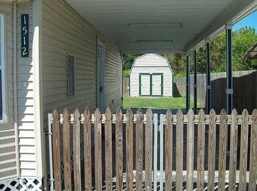 1st image of 1512 West Dr