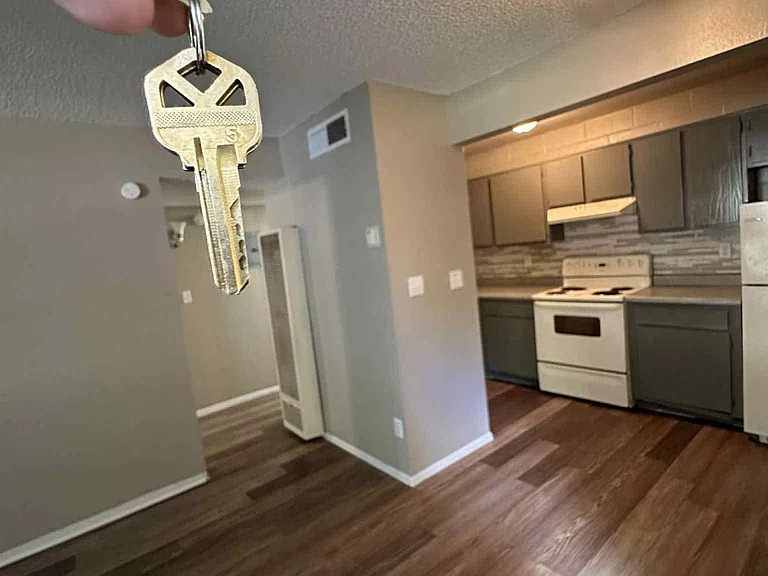 SAN MARCOS APARTMENTS — Photo 70