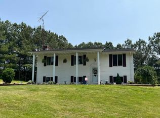 322 Center Rd, Waterford, OH 45786