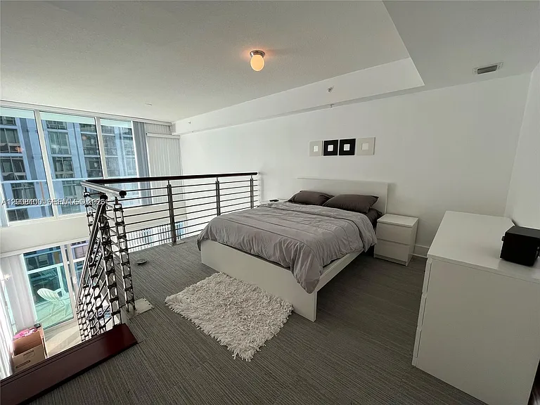 41 SE 5th St #504 — Photo 13