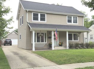 316 N Elm St, Mount Prospect, IL 60056