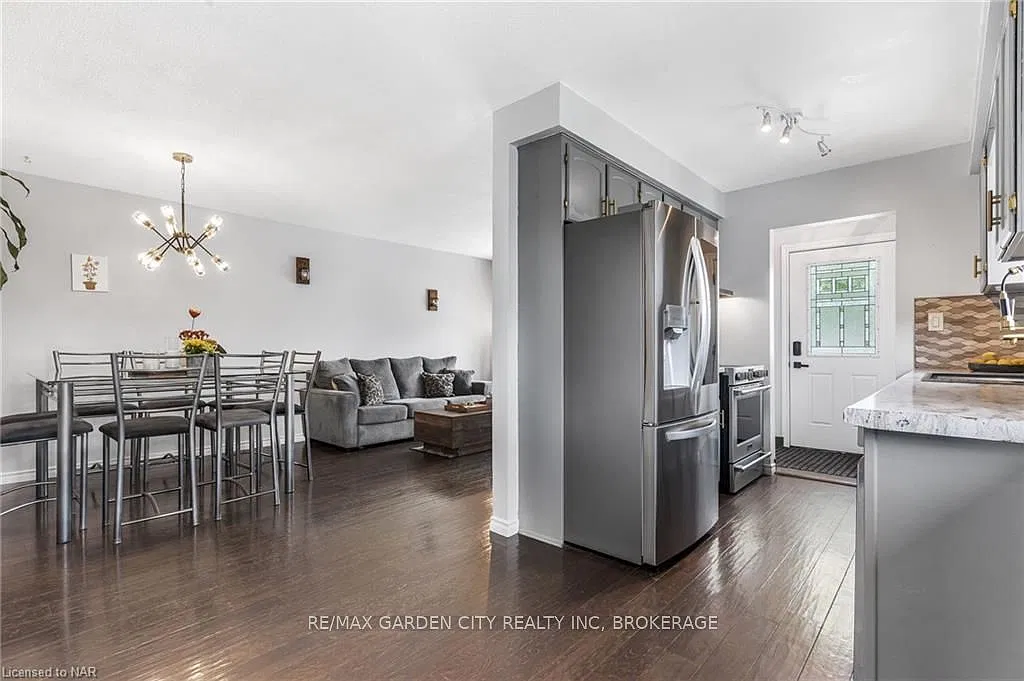 3 bed, $2,600 — Photo 3
