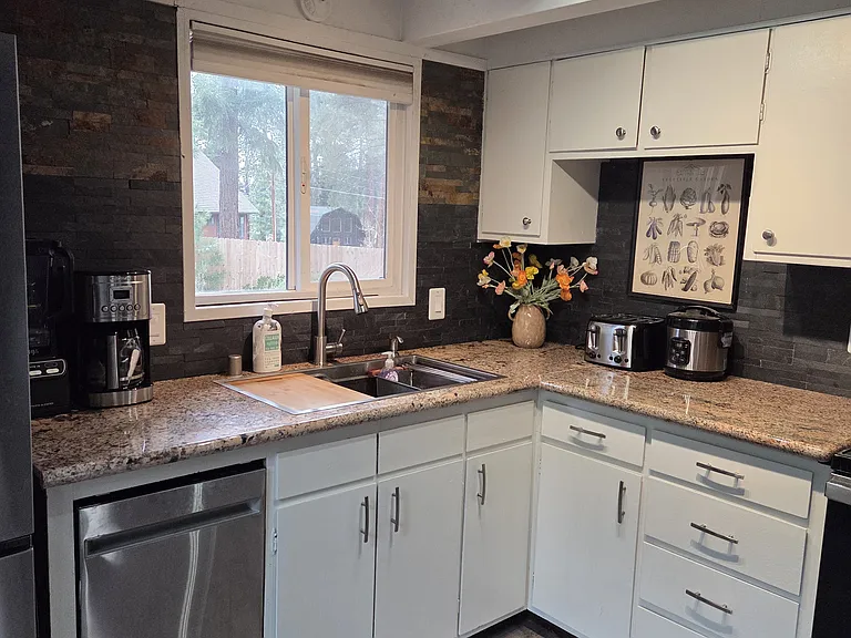 Powder Horn Ln — Photo 17