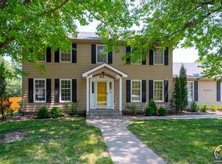 2414 SW Brookfield St, Topeka, KS 66614