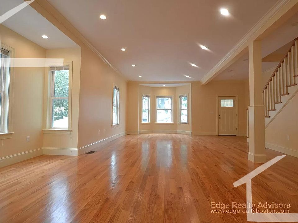 1st image of 132 Bigelow St #3