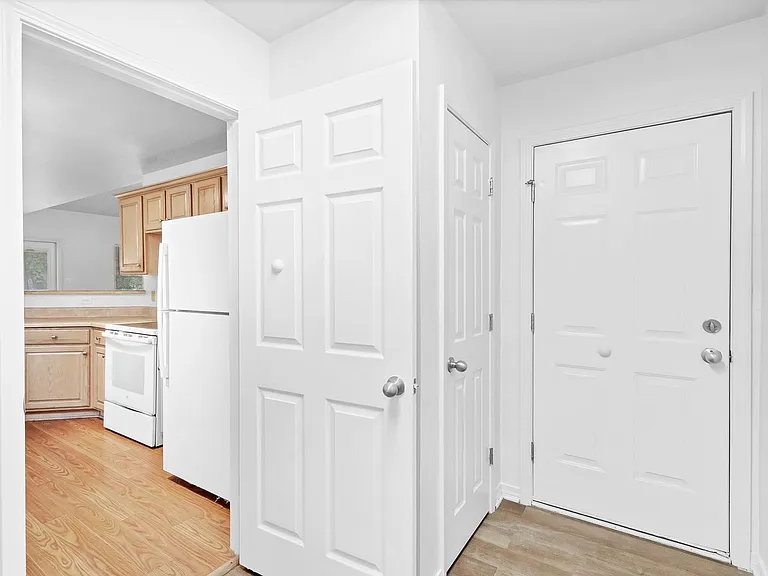 8352 Preakness Ct — Photo 17