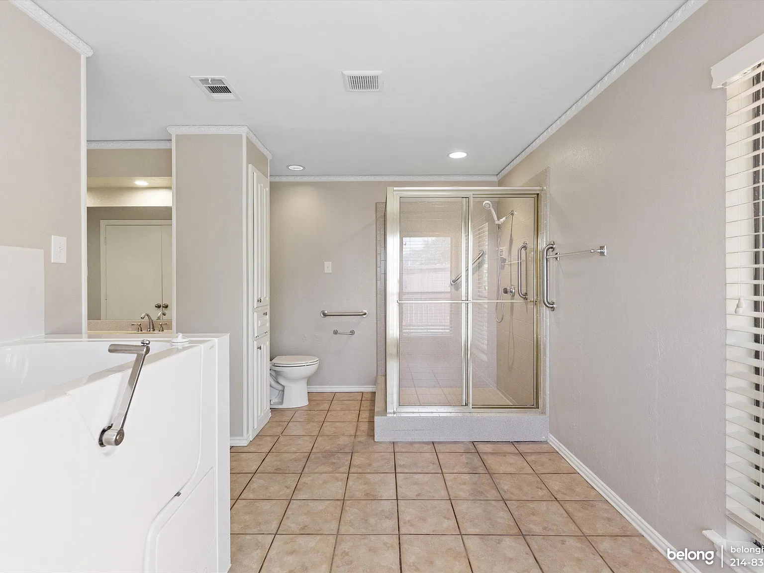 3 bed, 2.0 bath, 2145 sqft, $2,545 — Photo 3