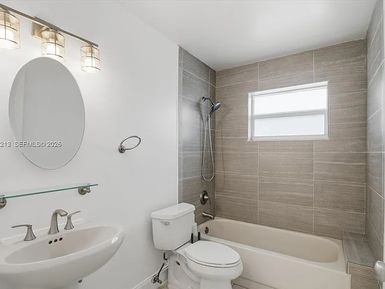 9349 NW 47th St — Photo 32
