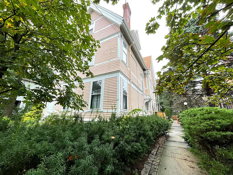 27 Cypress St — Photo 12