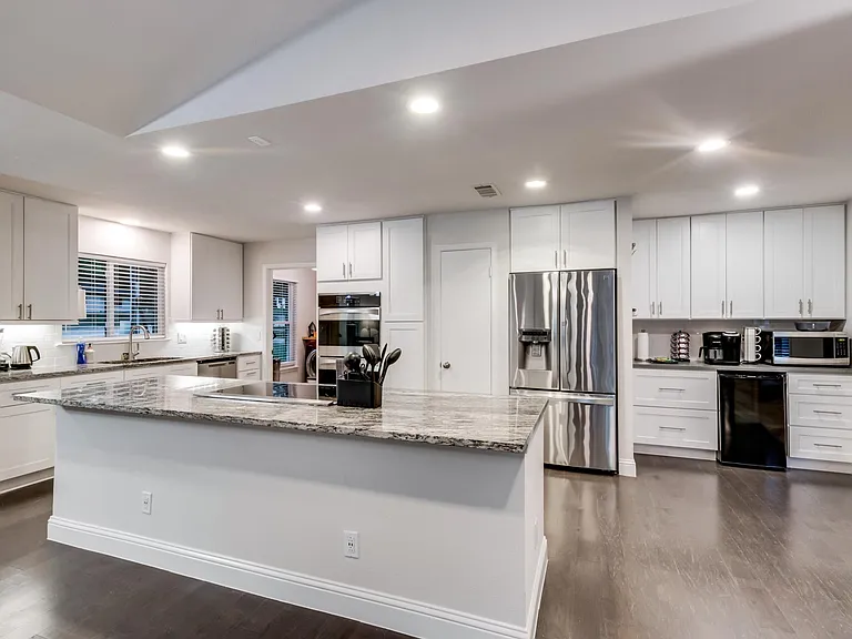 6217 Alpha Rd — Photo 19