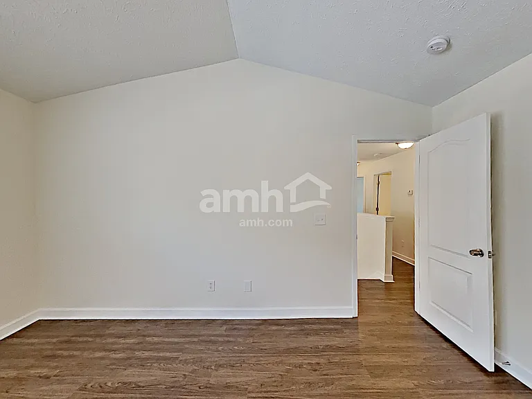 114 Judson Dr — Photo 9
