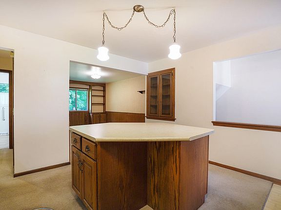 5th image of 5801 Leisure South Dr SE