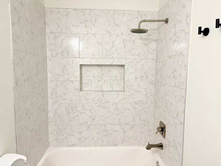 105 Springlaurel Ct — Photo 23