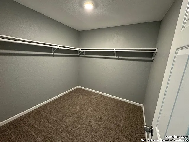 1023 Crystal — Photo 14