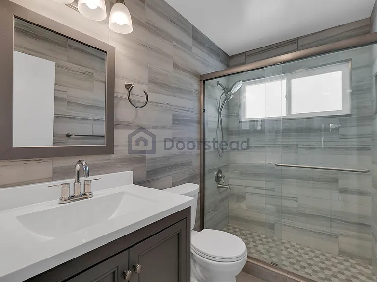 58 Fountainhead Ct — Photo 17