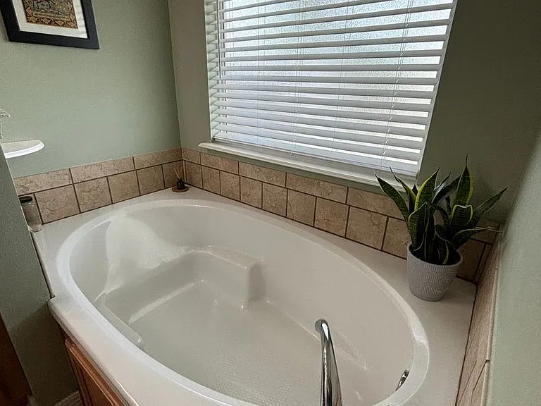 307 Cotton Pointe — Photo 10