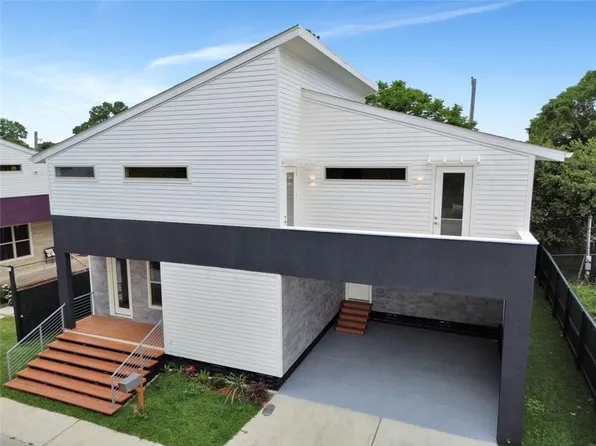 16 Homerun Ln, Metairie, LA 70003