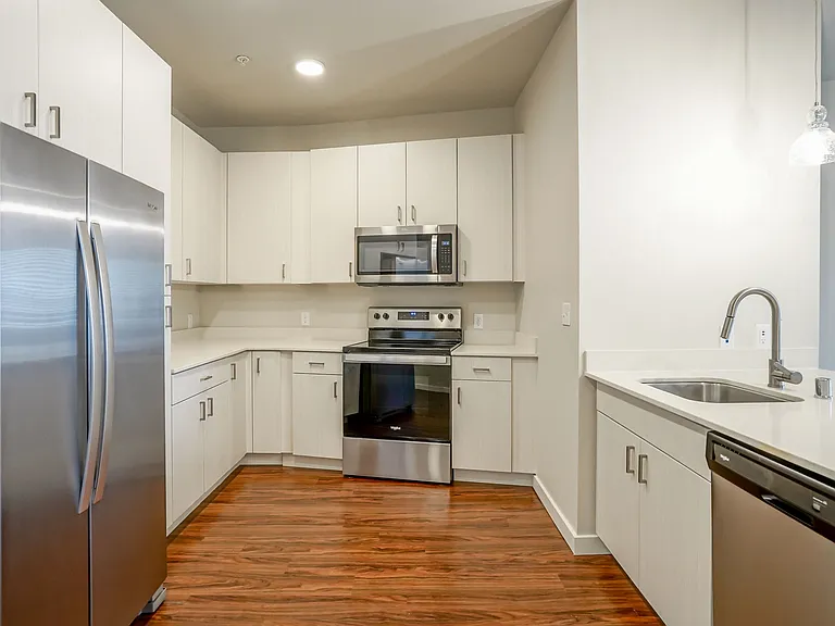 Capitol Flats — Photo 21