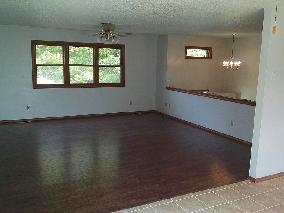 2nd image of 1803 Christopher Dr