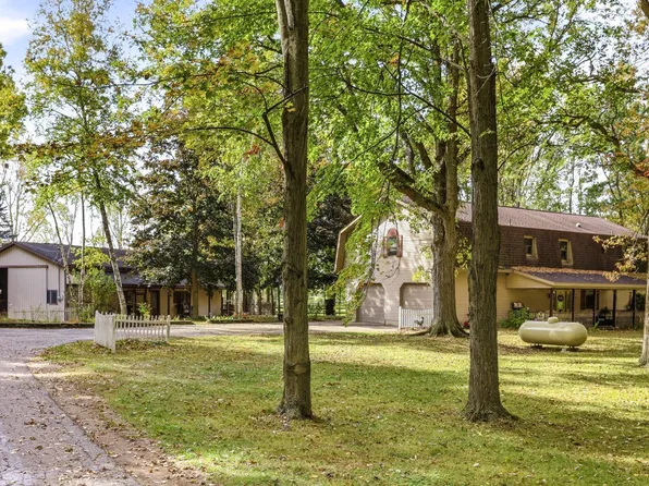 12751 Frost Rd, Hemlock, MI 48626