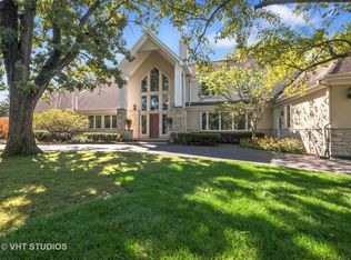 13 Rolling Ridge Rd, Northfield, IL 60093