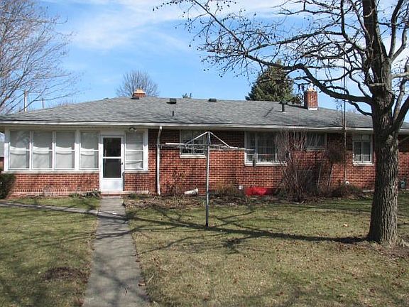 5th image of 148 Martin Ave