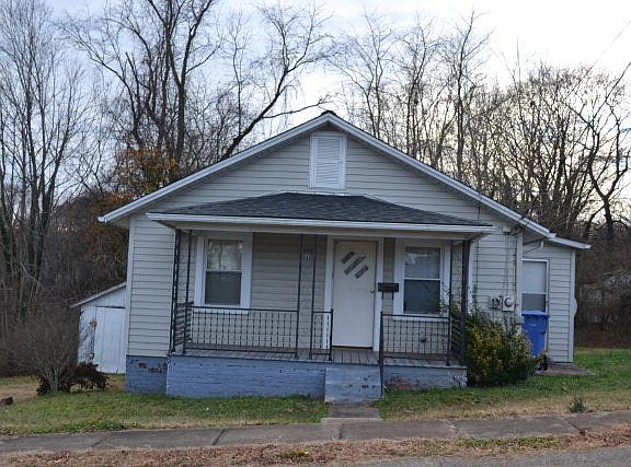 3rd image of 1113 Odell St