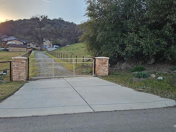 2nd image of 29201 Angus Ct