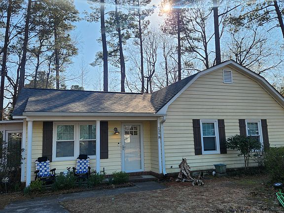 2nd image of 134 Woodberry Ct