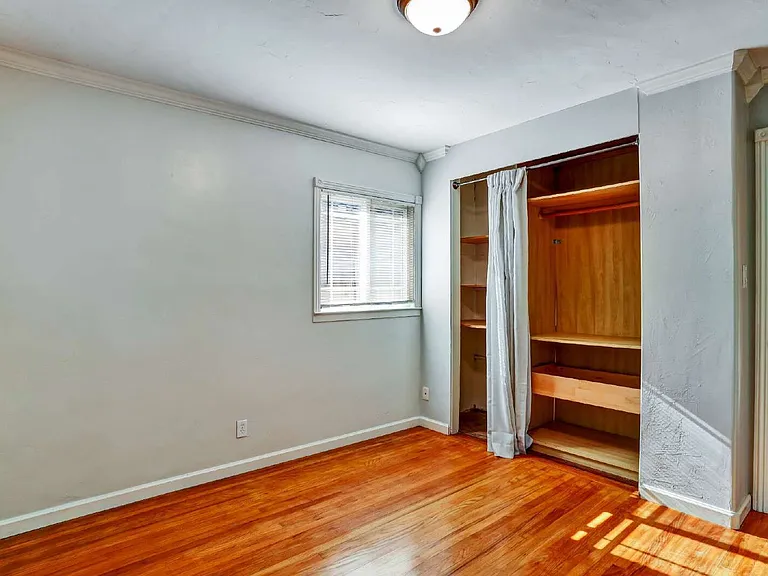 229 Seabiscuit Dr — Photo 14