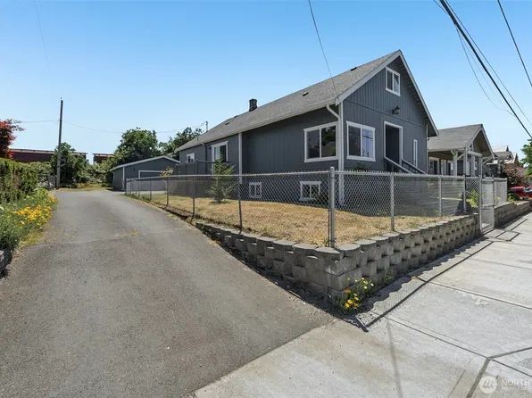 806 4th Street SE, Auburn, WA 98002