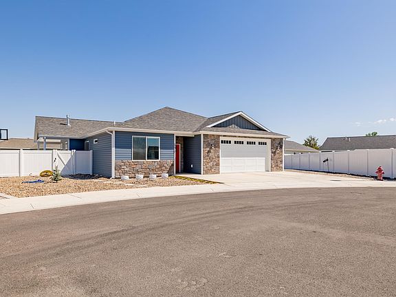 5th image of 151 Maple Court