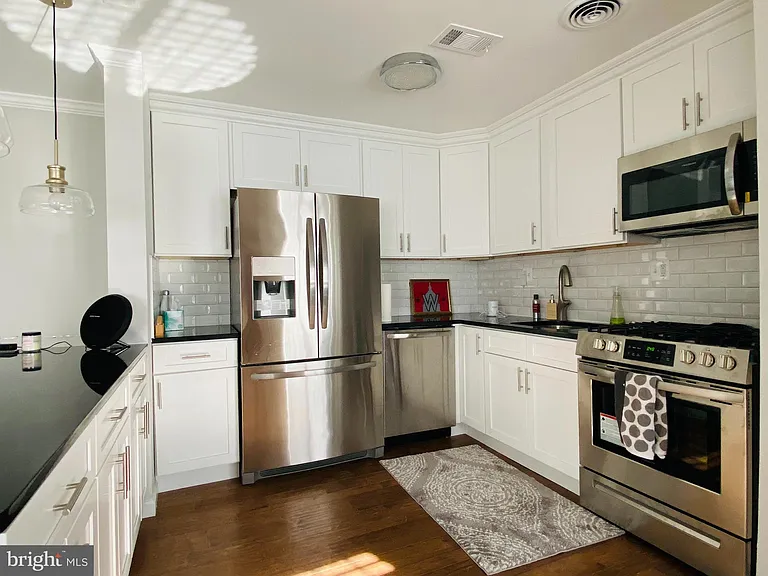 1221 N Quinn St #1 — Photo 40