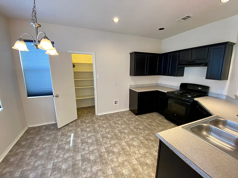 12029 Pecangate Way — Photo 6