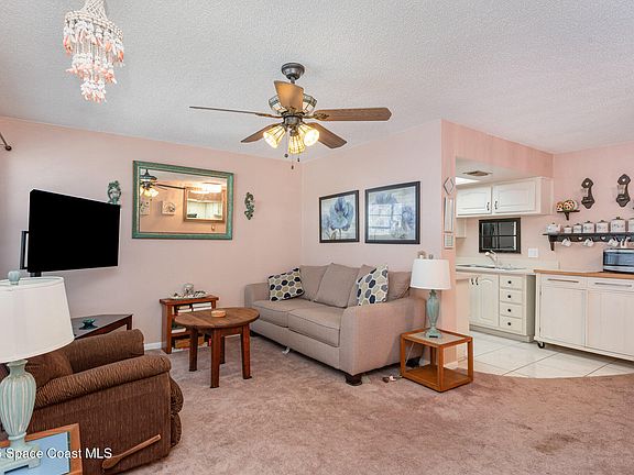 4th image of 161 Cape Shores Cir #2-D
