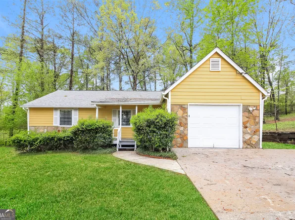 5998 Radford Dr, Riverdale, GA 30296