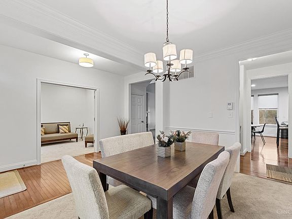 4th image of 3596 Riverside Dr