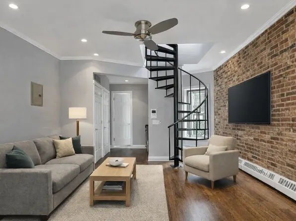 219 East 28th Street image 1 of 3