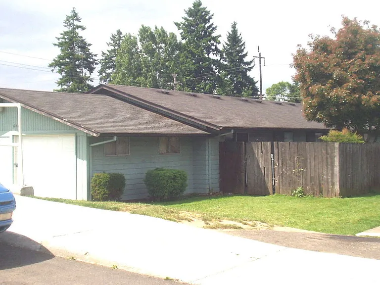 6304-6320 NE 4th Ave — Photo 8